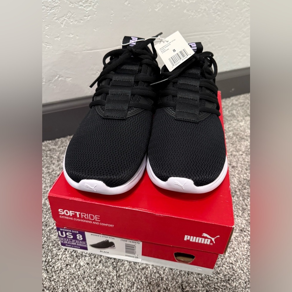 NWT Size 8 Puma Women’s Black SoftRide Star Vital Athletic Tennis Shoes